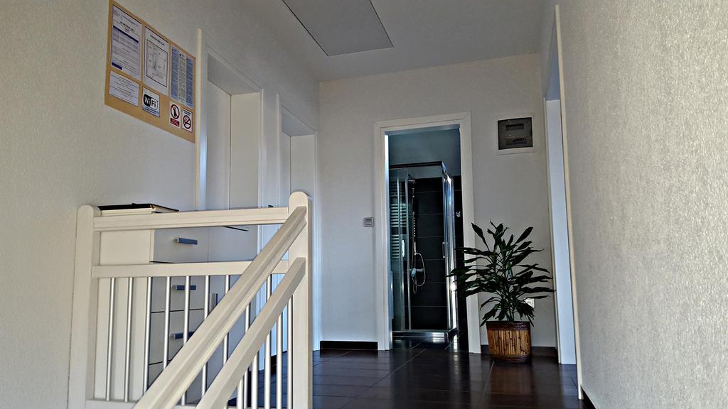 Apartment Lipa Irinovac Pokój zdjęcie