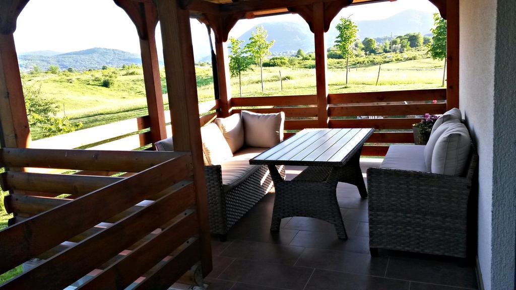 Apartment Lipa Irinovac Zewnętrze zdjęcie
