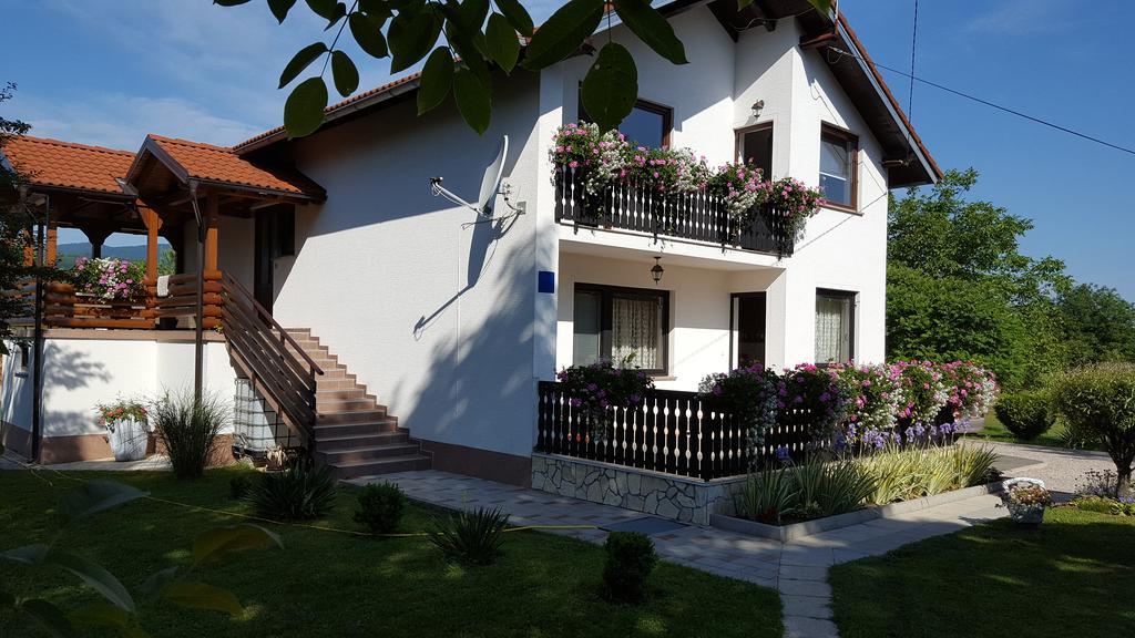 Apartment Lipa Irinovac Zewnętrze zdjęcie